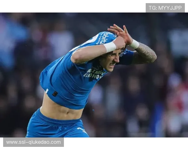 埃因霍温主场大胜那不勒斯 意甲冠军状态堪忧表现糟糕