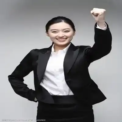 万武芊